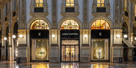 negozi louis vuitton sardegna|louis vuitton firenze italy.